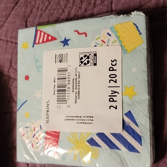 ASSORTMENT OF  🥳 PARTY  SUPPLIES 🥳 🎉 - Picture 3 of 11